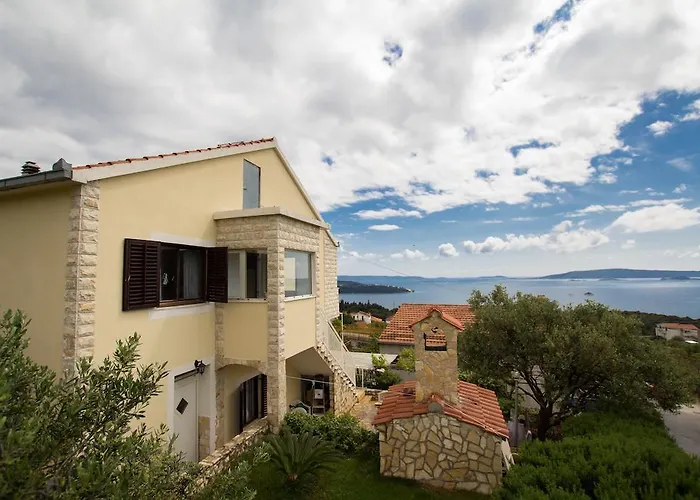 Apartments Marina