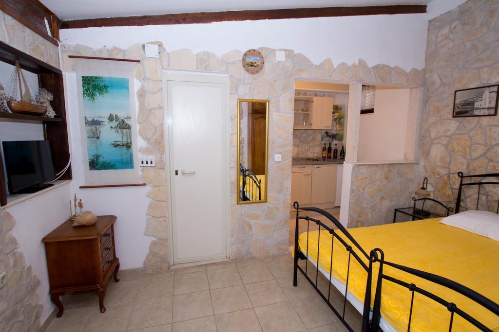 Marina Apartment *